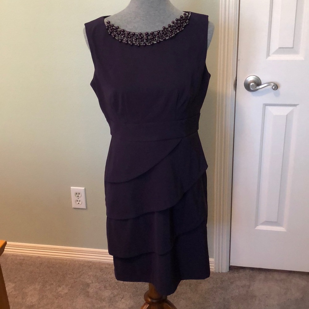 Dress 8P purple beaded neckline accent